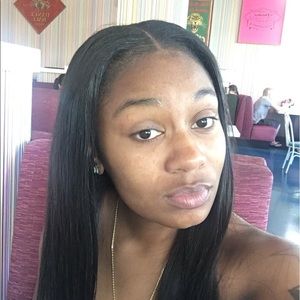 Meet your Posher, Leonarda